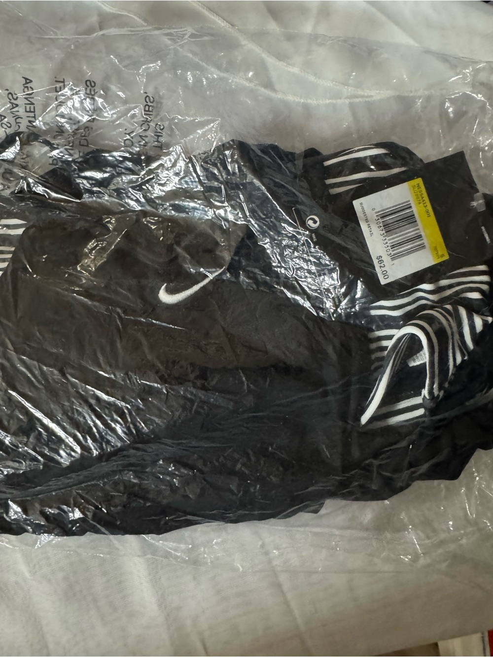 Nike Black Strappy Tank with Striped built-in bralette w/removable pads. - NWT - Picture 9 of 9